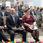 Uczestnicy warsztatów dotyczących aktualizacji Strategii Rozwoju Województwa Podlaskiego. Na pierwszym planie marszałek Artur Kosicki